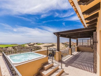 A Spectacular Vacation Villa with Five Bedrooms