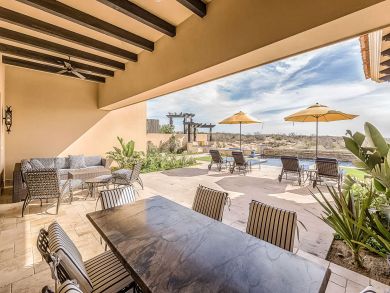 A Spectacular Vacation Villa with Five Bedrooms