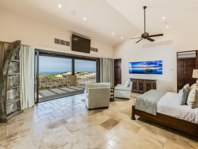 A Spectacular Vacation Villa with Five Bedrooms