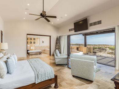 A Spectacular Vacation Villa with Five Bedrooms