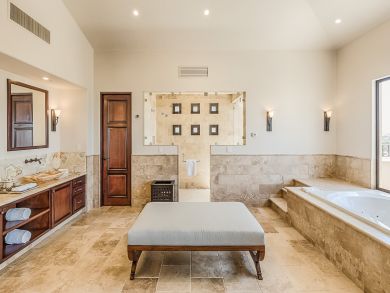 A Spectacular Vacation Villa with Five Bedrooms