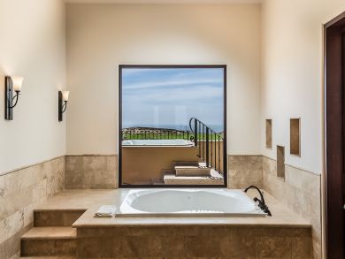 A Spectacular Vacation Villa with Five Bedrooms