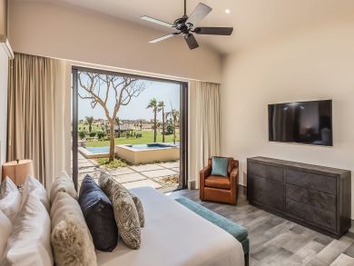 Golf Course Views From this Lovely Vacation Villa Best Golf to Beach Rental