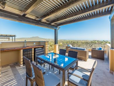 outdoor terrace dining