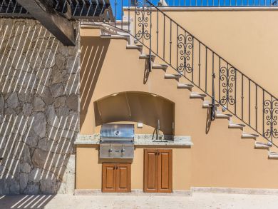 Villa with Three Bedrooms and the Best of views A/C Pool/ Hot Tub