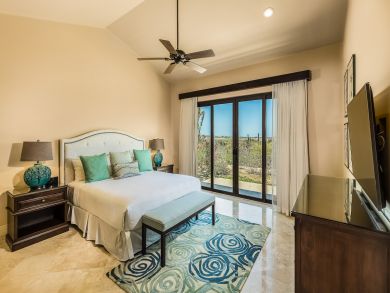 Villa with Three Bedrooms and the Best of views A/C Pool/ Hot Tub