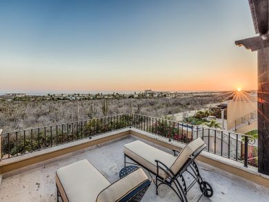 Villa with Three Bedrooms and the Best of views A/C Pool/ Hot Tub