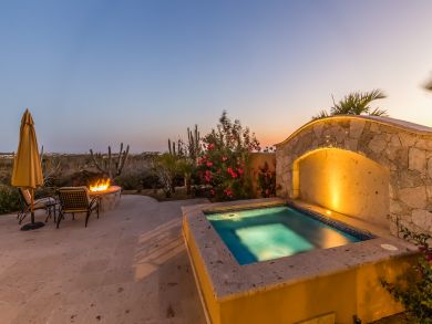 Villa with Three Bedrooms and the Best of views A/C Pool/ Hot Tub