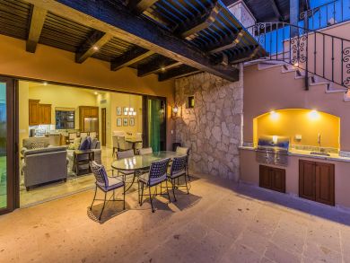 Villa with Three Bedrooms and the Best of views A/C Pool/ Hot Tub