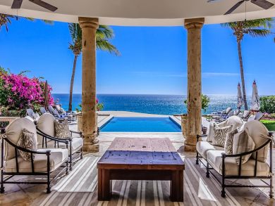Vacation Villa Luxury with Views of the Ocean