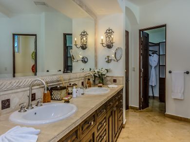 Vacation Villa Luxury with Views of the Ocean