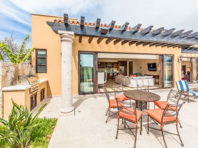 We just Love this Three Bedroom Vacation Accommodation-