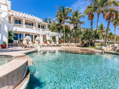 A Great Six Bedroom Villa Accommodation