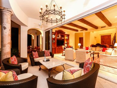 A Great Six Bedroom Villa Accommodation