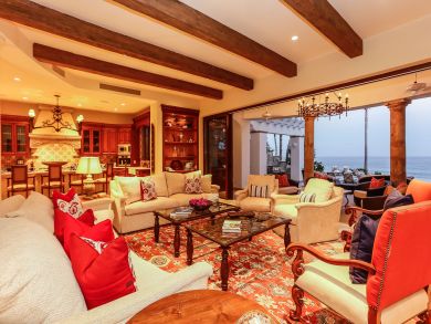 A Great Six Bedroom Villa Accommodation