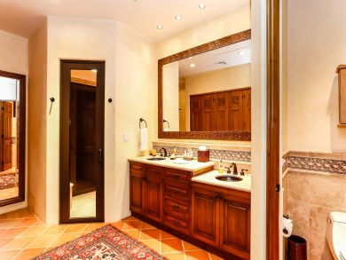 A Great Six Bedroom Villa Accommodation