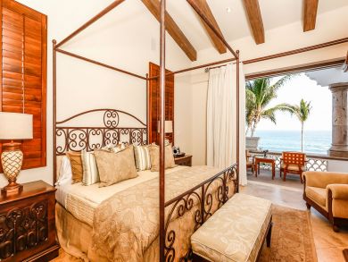 A Great Six Bedroom Villa Accommodation