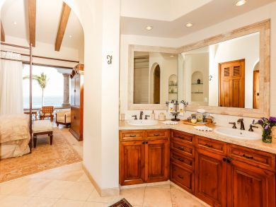A Great Six Bedroom Villa Accommodation