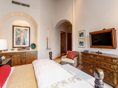 A Great Six Bedroom Villa Accommodation