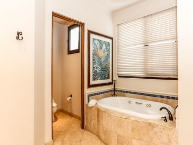 A Great Six Bedroom Villa Accommodation