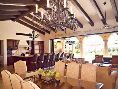 Seven Bedrooms, Villa, Pool, Class all the way!