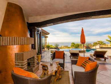 Sea Views from this Four Bedroom Vacation Villa.
