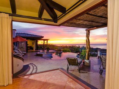 Sea Views from this Four Bedroom Vacation Villa.