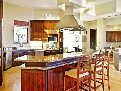Views of the Ocean from this Spectacular Five Bedroom Vacation Villa. Views of the Ocean from this Spectacular Five Bedroom Vacation Villa.