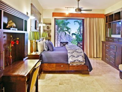 Views of the Ocean from this Spectacular Five Bedroom Vacation Villa. Views of the Ocean from this Spectacular Five Bedroom Vacation Villa.