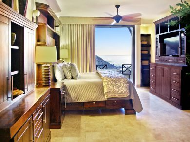 Views of the Ocean from this Spectacular Five Bedroom Vacation Villa. Views of the Ocean from this Spectacular Five Bedroom Vacation Villa.