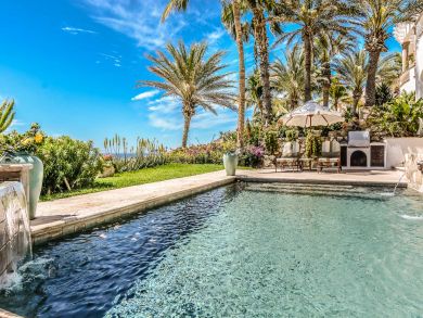 Beachfront luxury Three Bedroom Vacation Rental Villa Open!