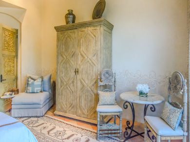 Beachfront luxury Three Bedroom Vacation Rental Villa Open!