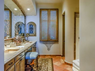 Beachfront luxury Three Bedroom Vacation Rental Villa Open!