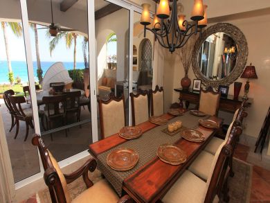 Villa Three Bedrooms with Romantic Views of Pacific
