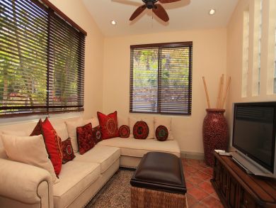 Villa Three Bedrooms with Romantic Views of Pacific