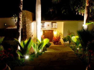 Come Vacation Cabo and Stay at this Six Bedroom Villa