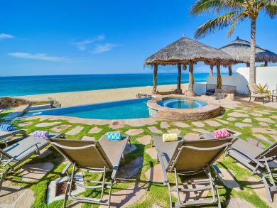 Luxury Vacation Villa Pool Spills out to the Ocean
