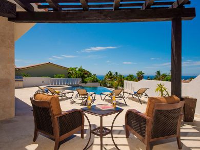 What a Stellar Villa with Seven Great Bedrooms!