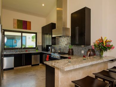 What a Stellar Villa with Seven Great Bedrooms!