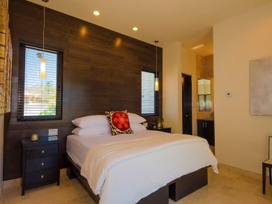 What a Stellar Villa with Seven Great Bedrooms!