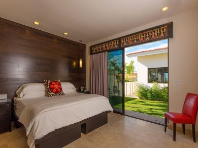 What a Stellar Villa with Seven Great Bedrooms!