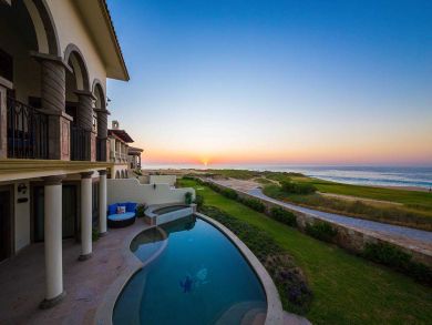 Los Cabos Four Bedroom Villa with a Pool & Great Amenities!