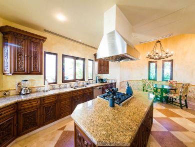 Los Cabos Four Bedroom Villa with a Pool & Great Amenities!
