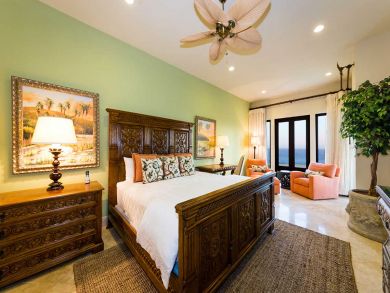 Los Cabos Four Bedroom Villa with a Pool & Great Amenities!