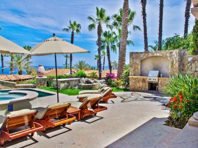 Four Bedrooms Villa 10 min Walk to Beach