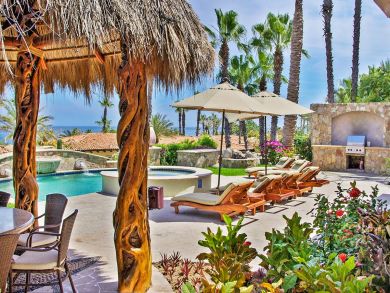 Four Bedrooms Villa 10 min Walk to Beach