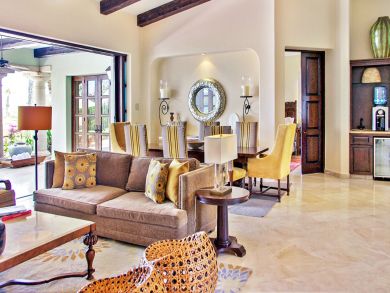 Four Bedrooms Villa 10 min Walk to Beach