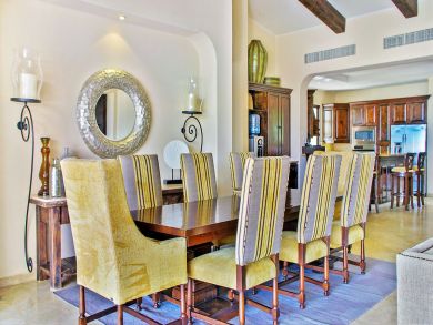 Four Bedrooms Villa 10 min Walk to Beach