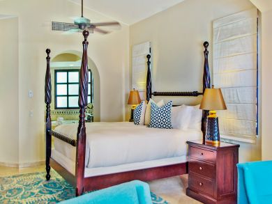 Four Bedrooms Villa 10 min Walk to Beach