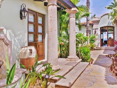 Four Bedrooms Villa 10 min Walk to Beach